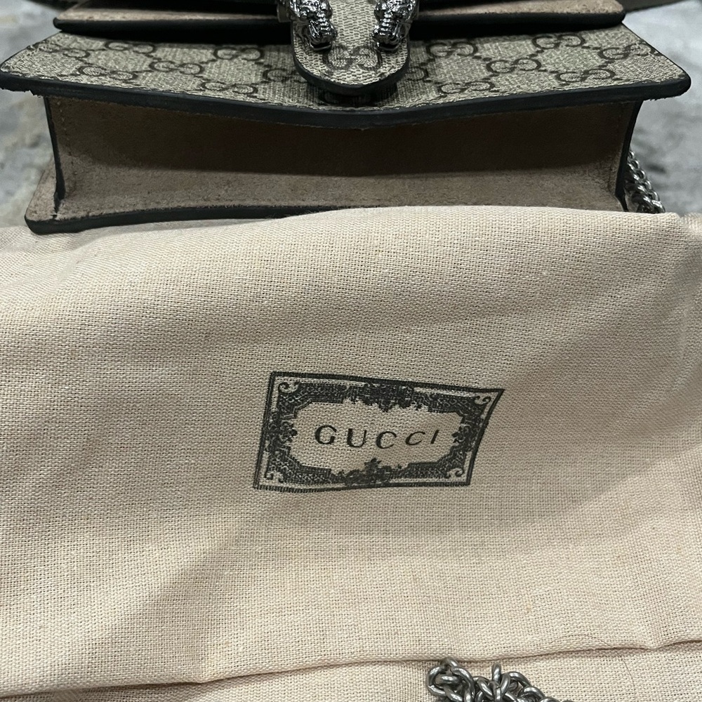 Gucci mini Diynos on chain - Picture 7 of 8